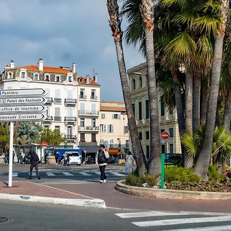 3 Pieces- Vieux Port- Terrasse - Parking Possible Appartement Cannes