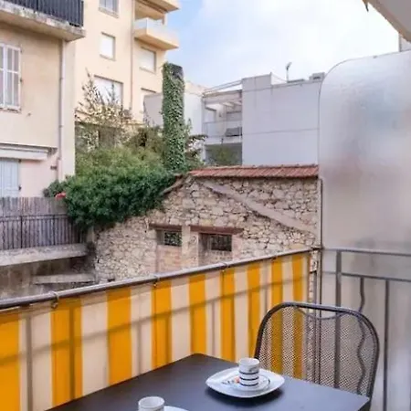 3 Pieces- Vieux Port- Terrasse - Parking Possible Appartement *