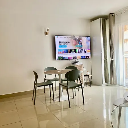 Appartement 3 Pieces- Vieux Port- Terrasse - Parking Possible Cannes